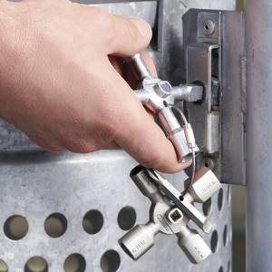 Univerzalni ključ za tehnične omare 10 v 1