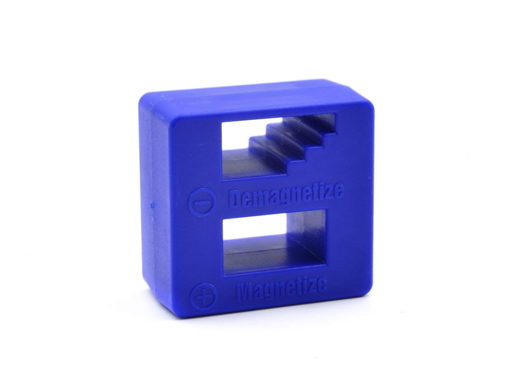 Trajni magnet za namagnetenje in razmagnetenje orodja 3 Visokokakovosten trajni magnet za hitro namagnetenje in razmagnetenje izvijačev.