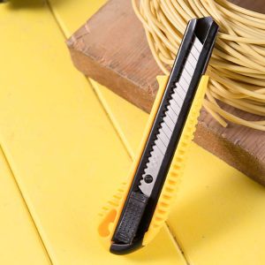 Univerzalni olfa nož 18mm SK5 - ojačano vodilo 11 Univerzalni olfa nož 18mm SK5 - ojačano vodilo