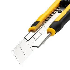 Alternative Ansicht des 25 mm Olfa Universal-Polstermessers SK4