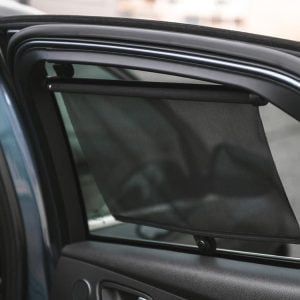 2x univerzalni rolo senčnik za avtomobilska stekla