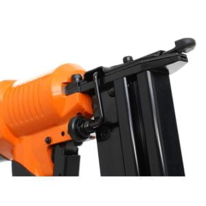 Pnevmatski sponkač - žebljalnik 7Bar