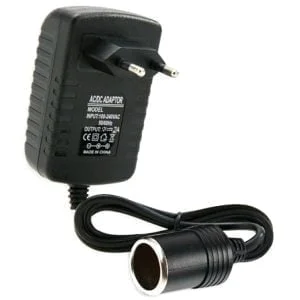 Univerzalni napajalnik 230V na 12V avto vtičnica