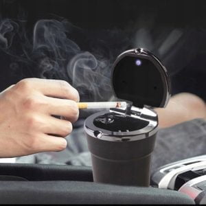 Univerzalni osvetljeni avtomobilski pepelnik LED