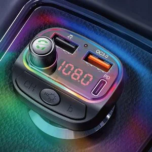 Alternativni prikaz FM odašiljača za automobil s LCD Bluetoothom i punjačem 12-24V 2x USB Quick Charge 3.0 RGB