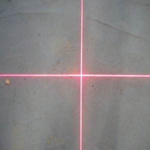 Univerzalni tračni meter + rdeči križni in točkovni laser 5,5m