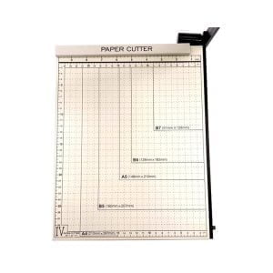 Kovinski rezalnik za rezanje papirja in folije do 10 listov A4