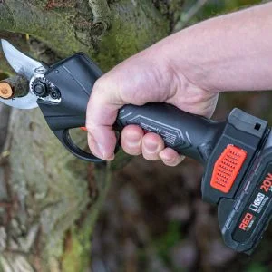 Alternativni prikaz 20V bežičnih škara za orezivanje 2x2Ah do 30 mm