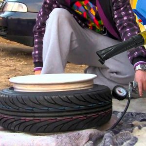 Booster polnilec za pnevmatike z manometrom 40L zračni top