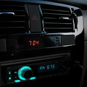 1DIN 12V LCD FM Autoradio 4x55W 2x USB Bluetooth SD + Fernbedienung RENEW FORCE SALE